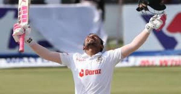 মুশফিকের সেঞ্চুরি: শততম টেস্টে গর্বের মাইলফলক
