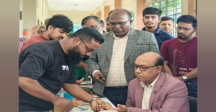 জুলাই গণ-অভ্যুত্থান দিবস উপলক্ষে নোবিপ্রবিতে স্বেচ্ছায় রক্তদান কর্মসূচি